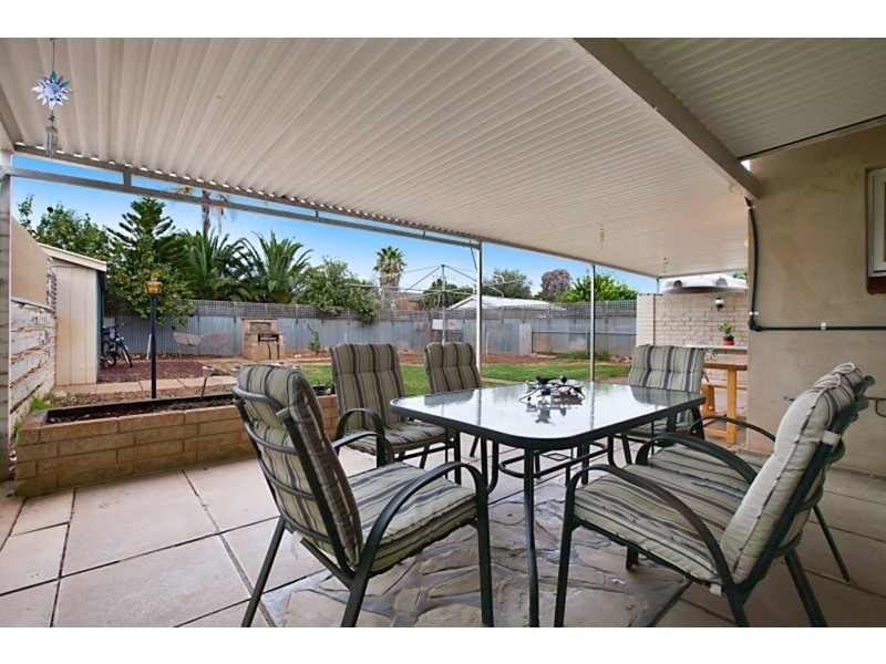 20 Karong Avenue, Brahma Lodge SA 5109