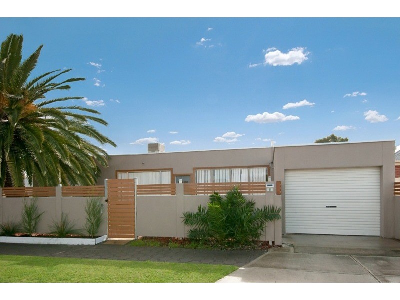 8 Cedar Avenue, Greenacres SA 5086