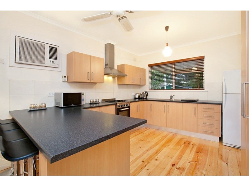 11 Carolan Crescent, Valley View SA 5093