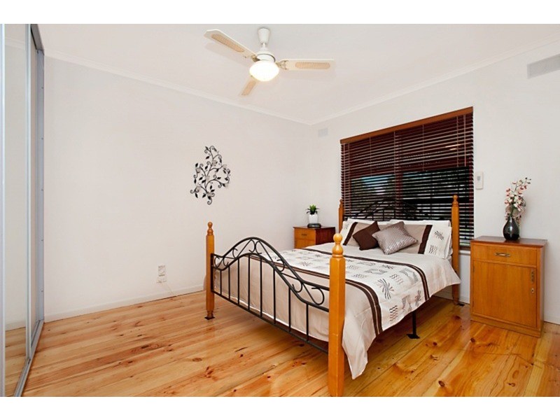 11 Carolan Crescent, Valley View SA 5093