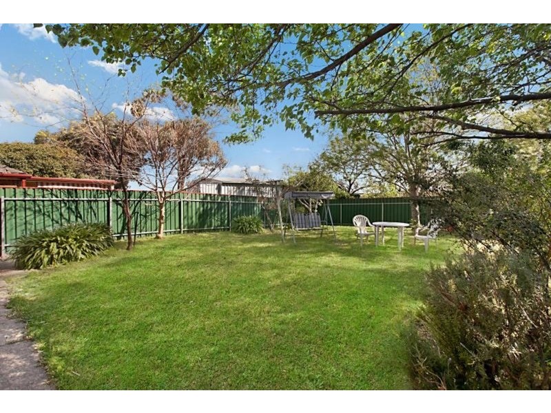 18 County Street, Hillcrest SA 5086