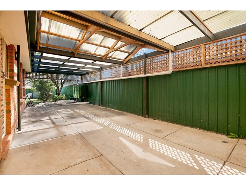 18 County Street, Hillcrest SA 5086