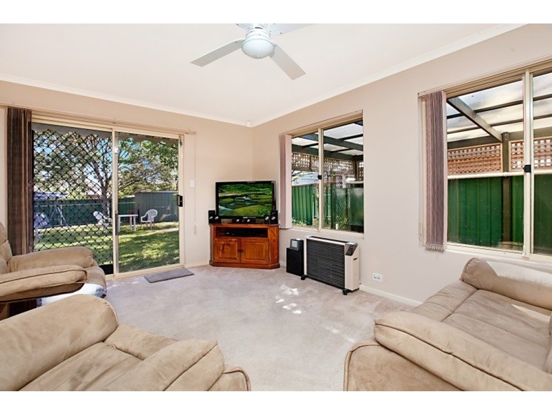 18 County Street, Hillcrest SA 5086