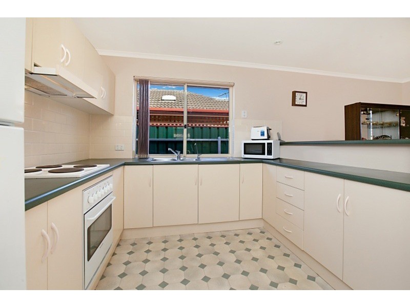 18 County Street, Hillcrest SA 5086