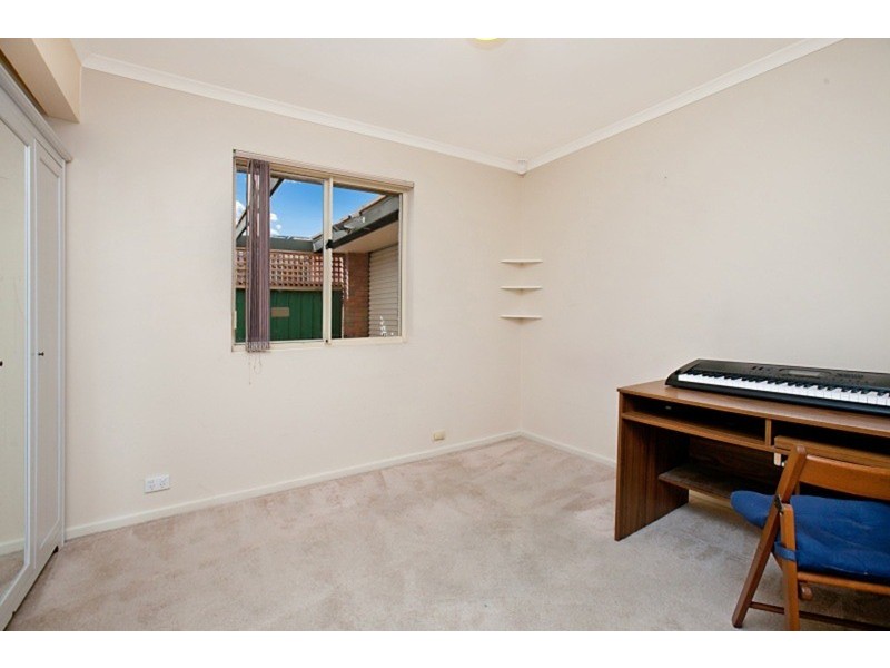 18 County Street, Hillcrest SA 5086
