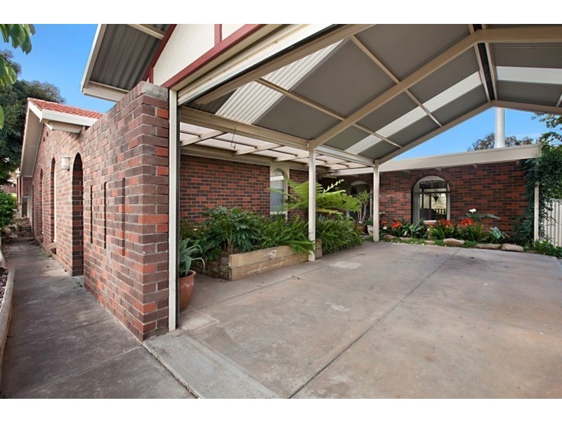 11 PHOEBE Avenue, Modbury Heights SA 5092