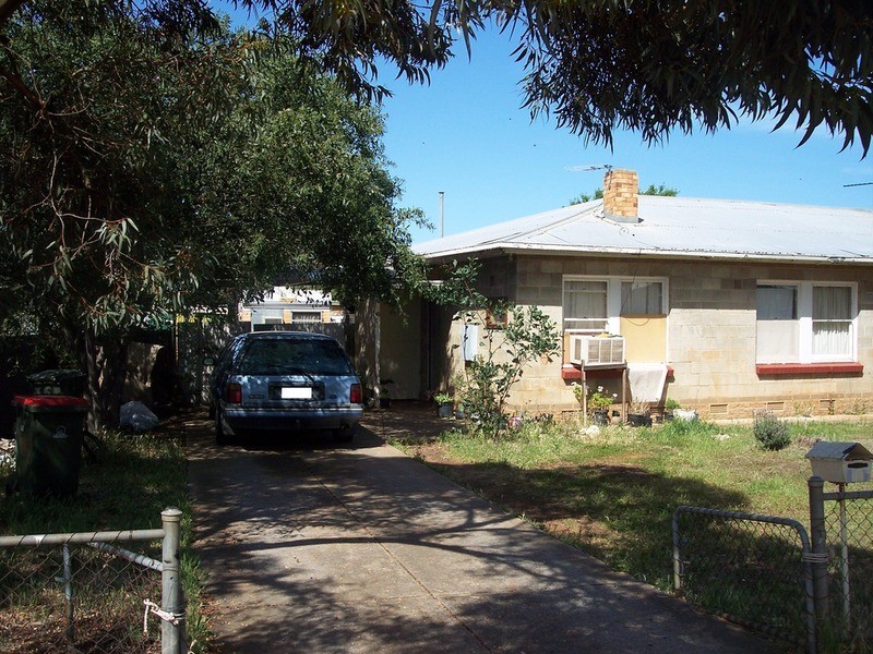 16 Burdell Street, Elizabeth Downs SA 5113