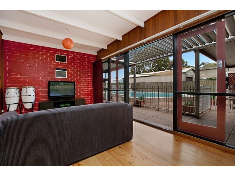 15 MARNHULL Street, Elizabeth Grove SA 5112