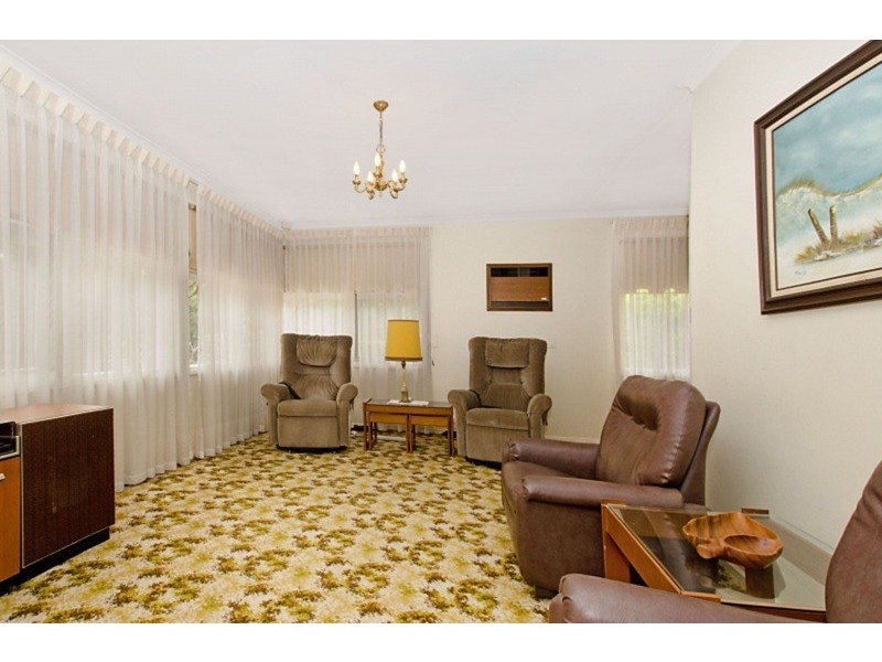 27 Haddington Street, Valley View SA 5093