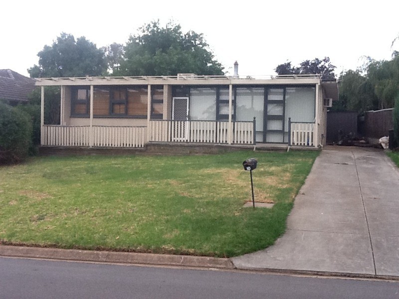 10 whittaker Drive, Modbury SA 5092