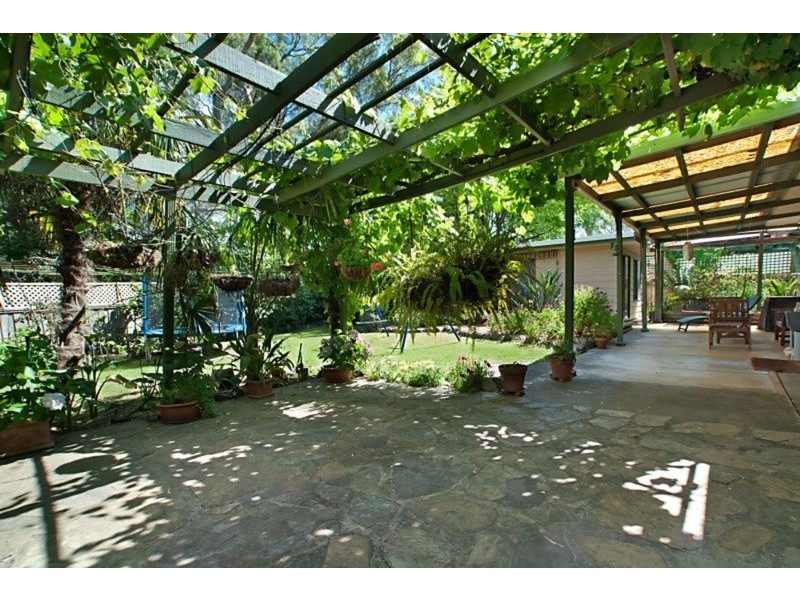 24 Boronia Drive, Hope Valley SA 5090