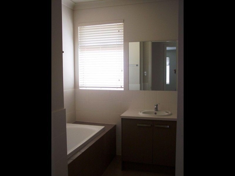 11 Medallion Drive, Grange SA 5022