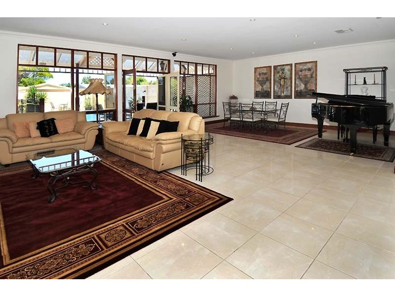 11 Welwyn Road, Manningham SA 5086