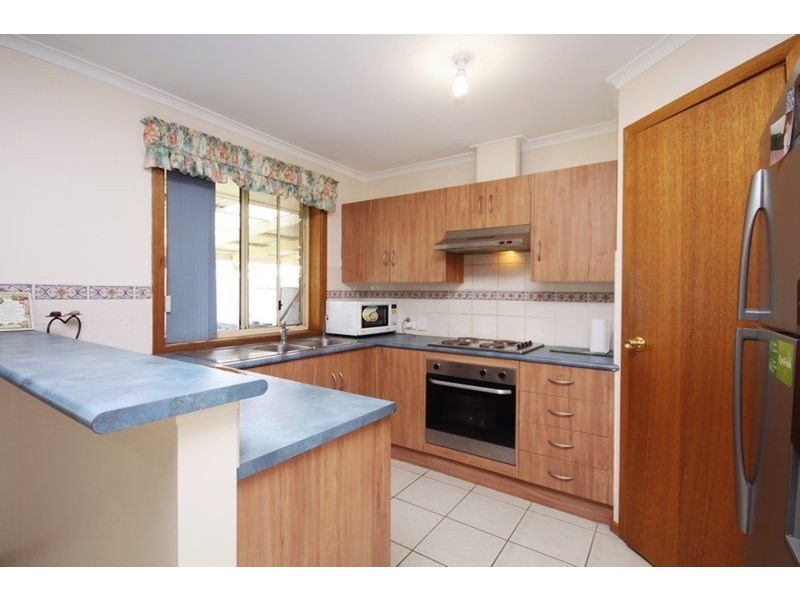 9 birdwood Road, Greenacres SA 5086