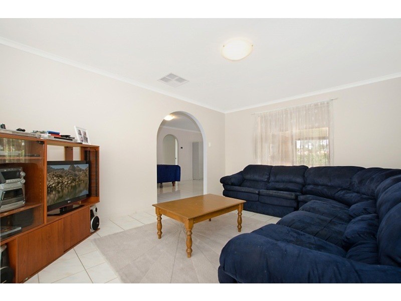 10 Falcon Drive, Parafield Gardens SA 5107