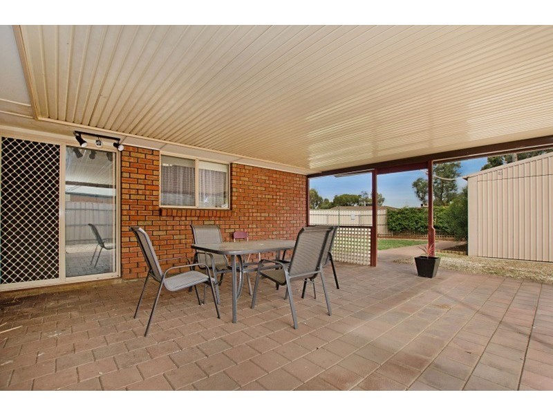 10 Falcon Drive, Parafield Gardens SA 5107