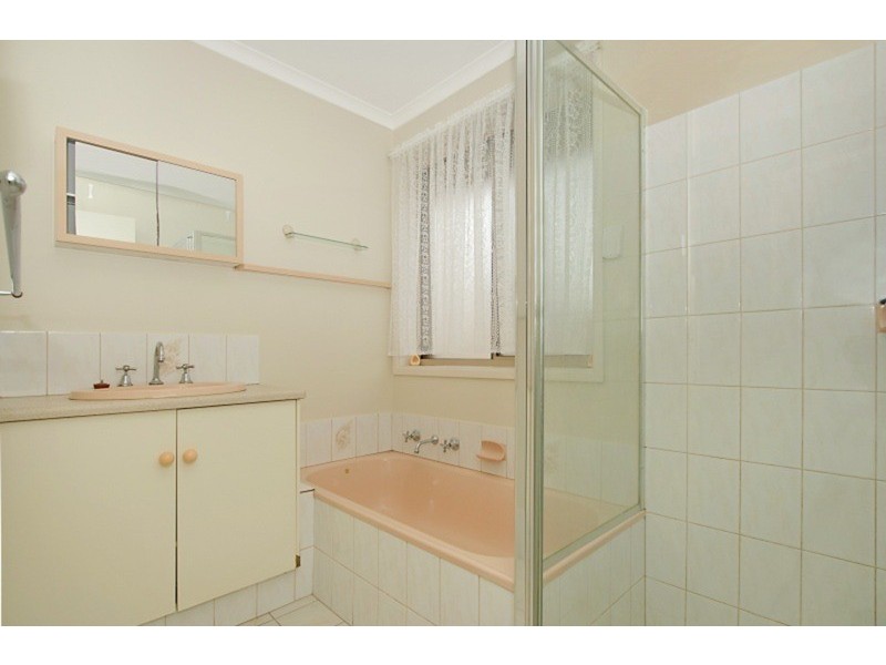 10 Falcon Drive, Parafield Gardens SA 5107