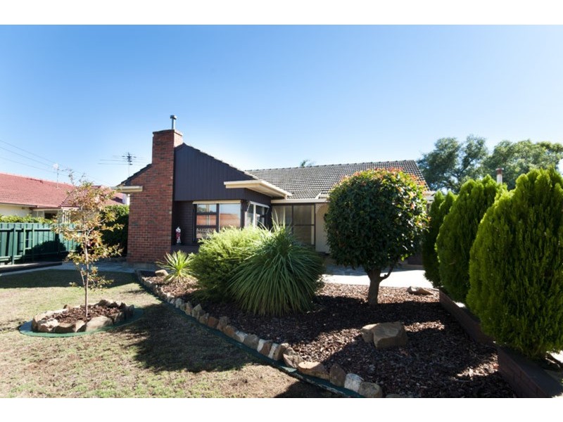 18 Windsor Avenue, Clearview SA 5085