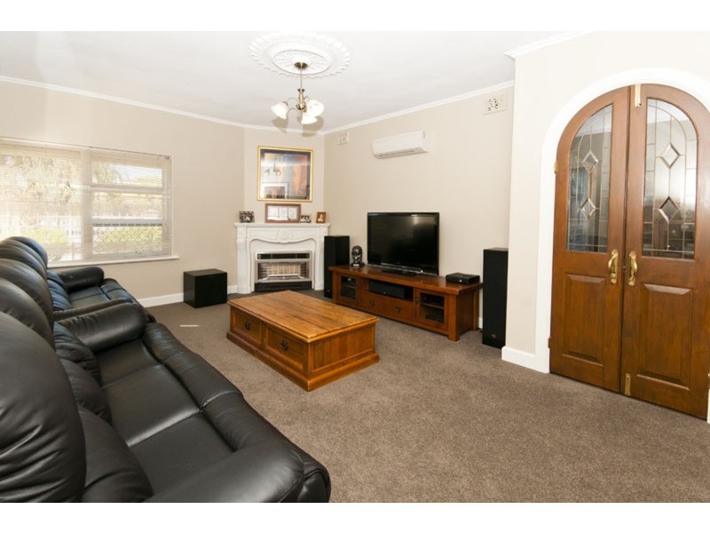 18 Windsor Avenue, Clearview SA 5085