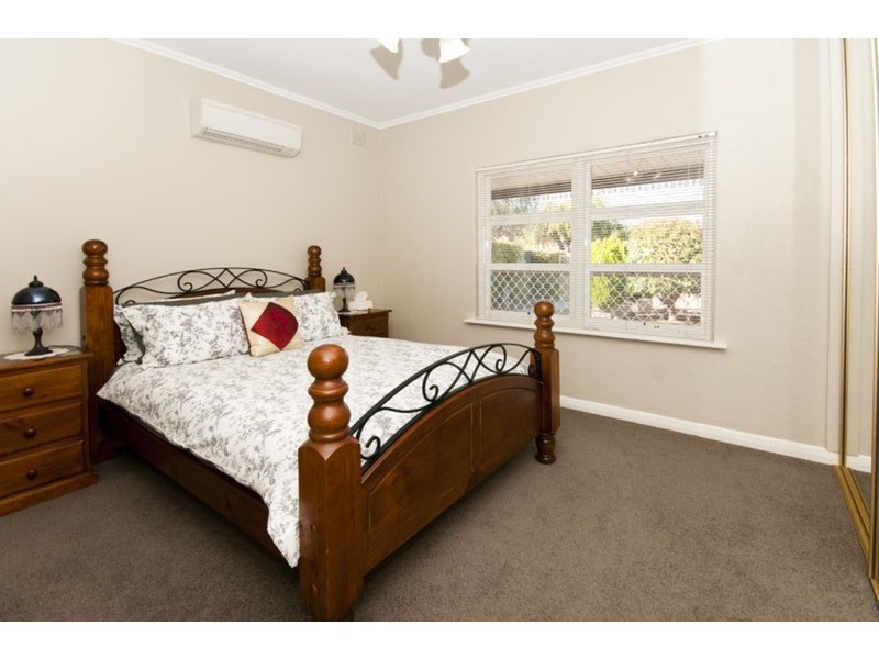 18 Windsor Avenue, Clearview SA 5085