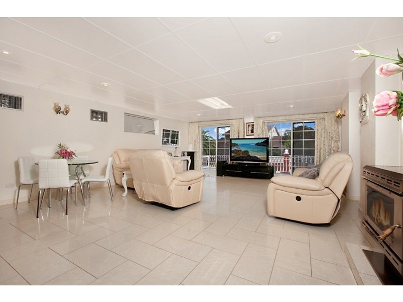 15 Ystwyth Court, Para Hills SA 5096