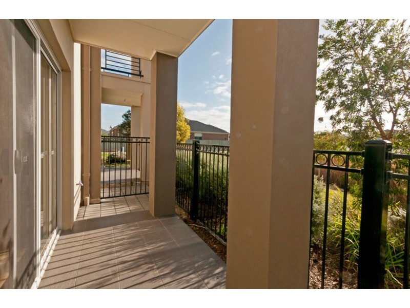 2/3 Banrock Place, Mawson Lakes SA 5095