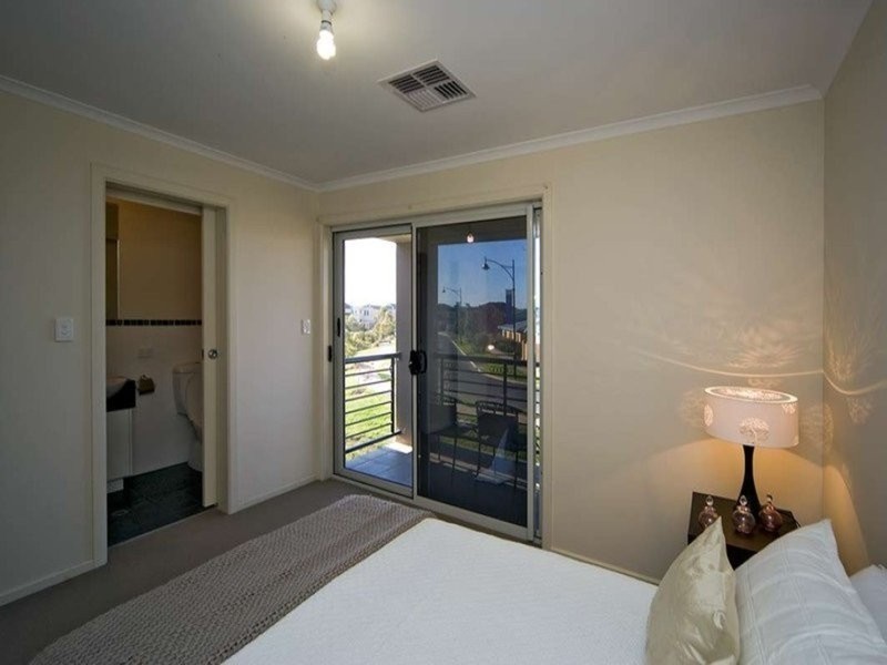 2/3 Banrock Place, Mawson Lakes SA 5095