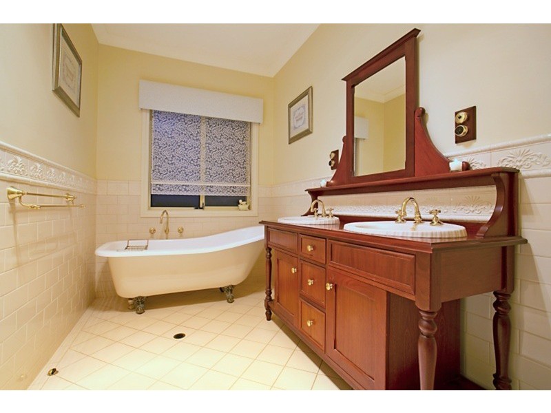 2 Silvereye Court, Tea Tree Gully SA 5091