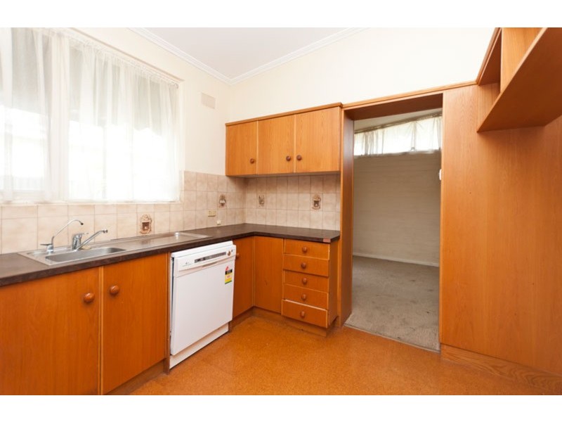 2 Wahroonga Avenue, Valley View SA 5093