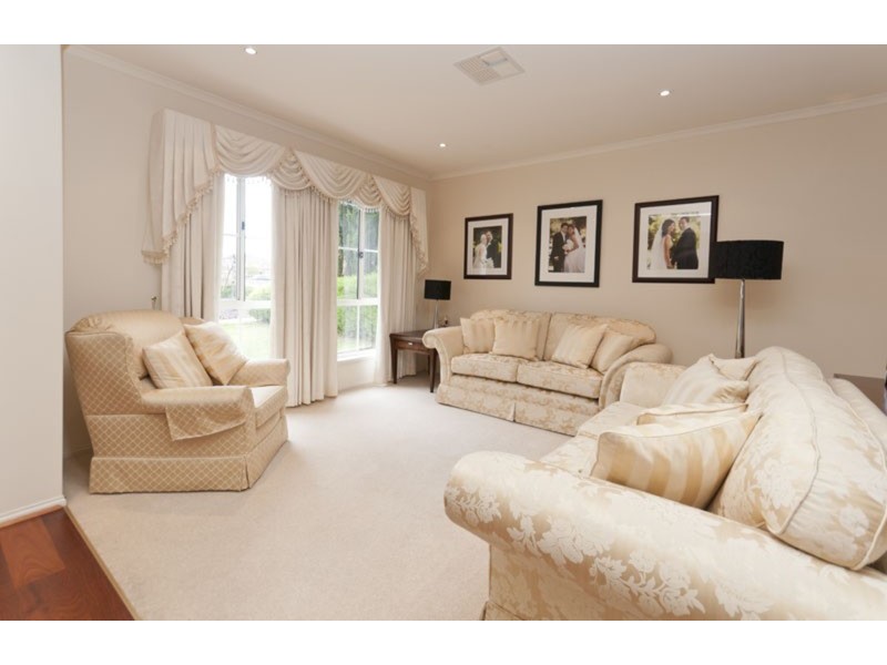 34 Benthall Avenue, Oakden SA 5086