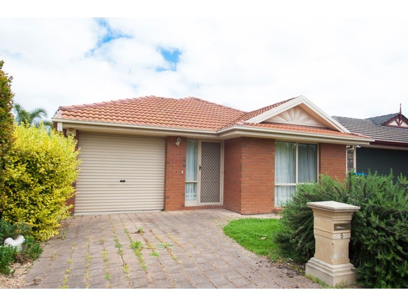 5 Montacute Drive, Oakden SA 5086