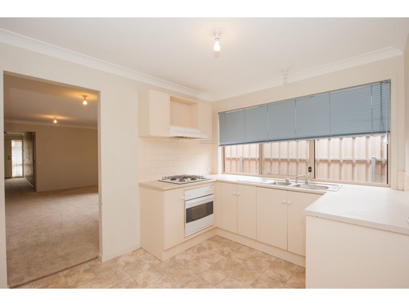 5 Montacute Drive, Oakden SA 5086