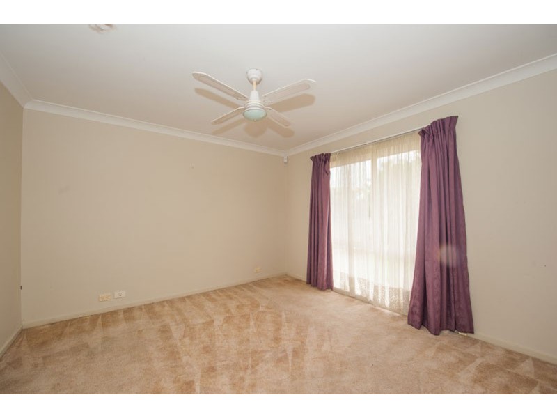 5 Montacute Drive, Oakden SA 5086