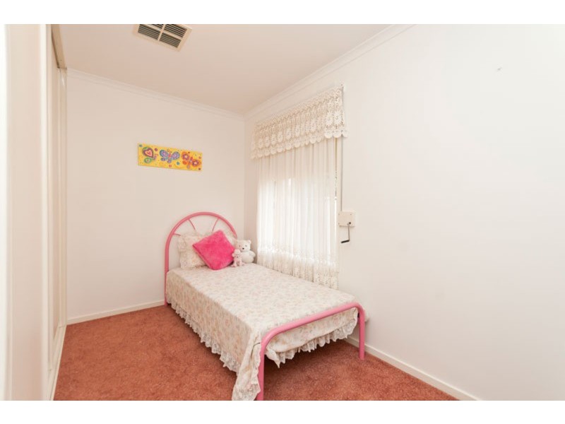 24 Regent Gardens Drive, Oakden SA 5086