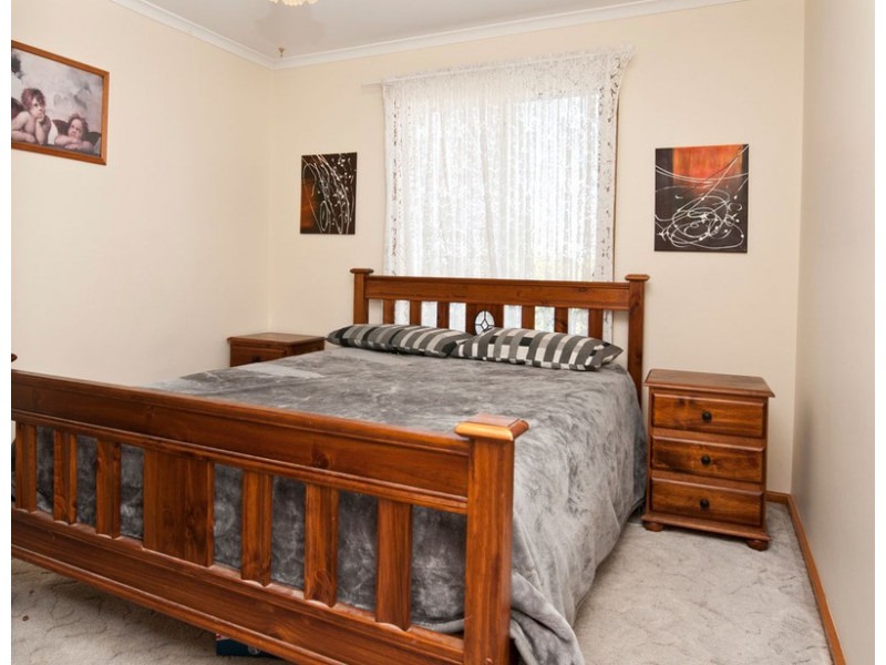 5 Anne Marie Court, Golden Grove SA 5125