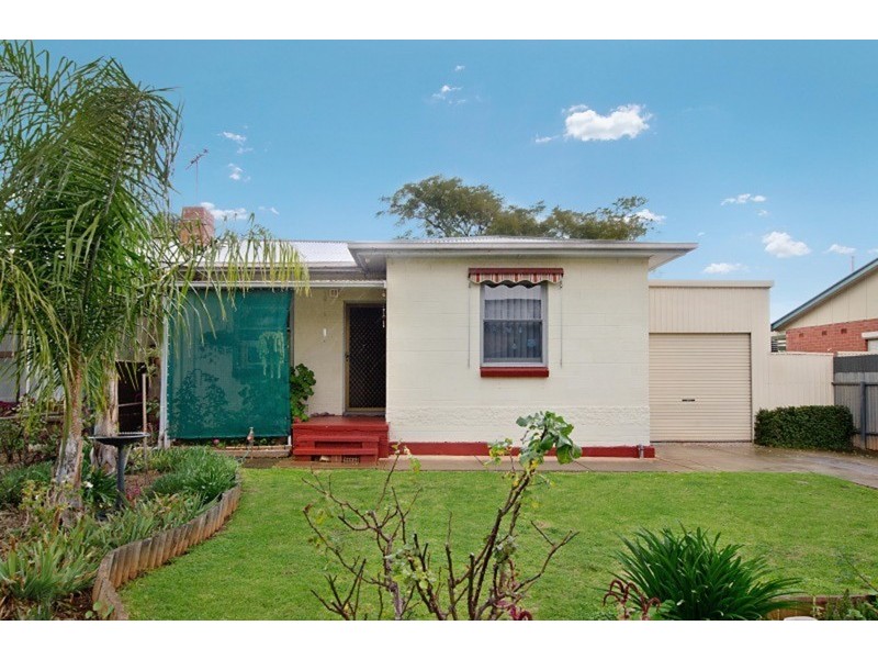 8 Bartlett Street, Elizabeth Downs SA 5113