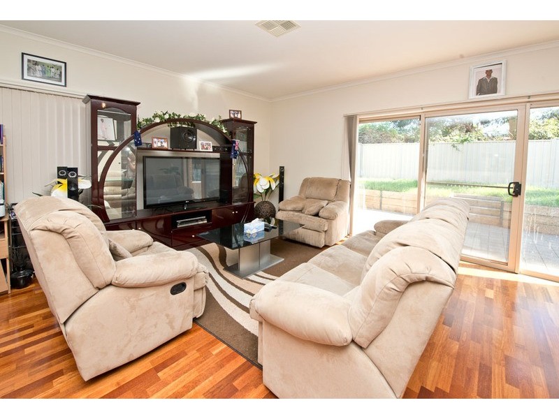 16 Prescott Street, Clearview SA 5085