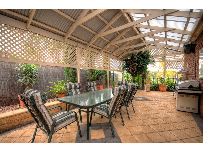 2 Flack Court, Golden Grove SA 5125