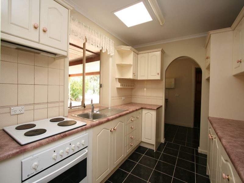 48 Marcian Avenue, Elizabeth Downs SA 5113