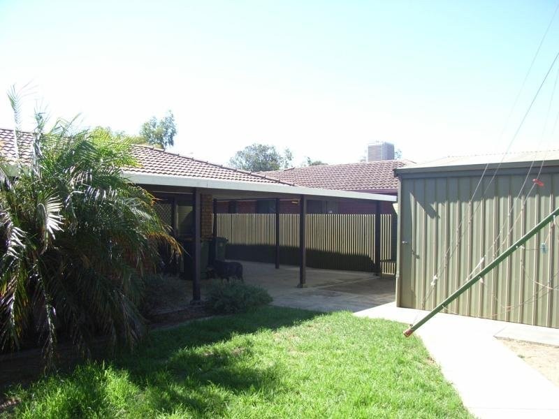 100 Kensington Way, Burton SA 5110