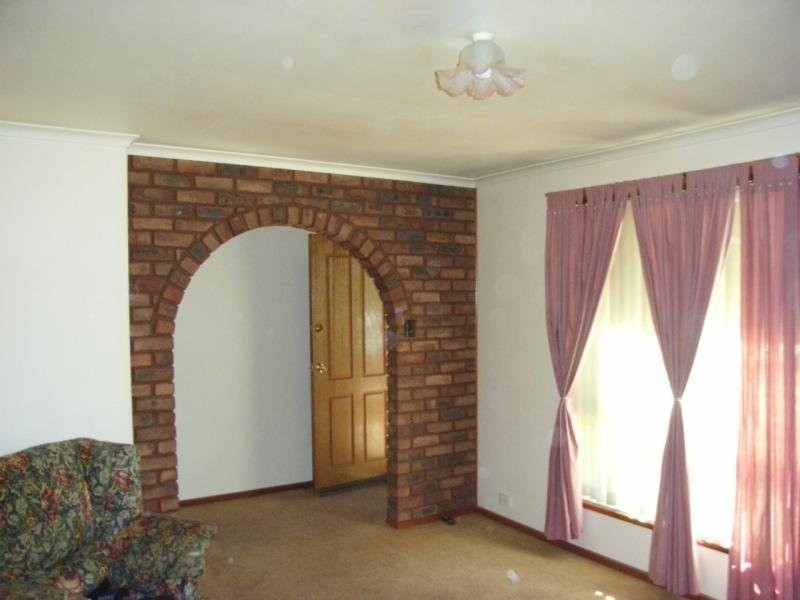 100 Kensington Way, Burton SA 5110