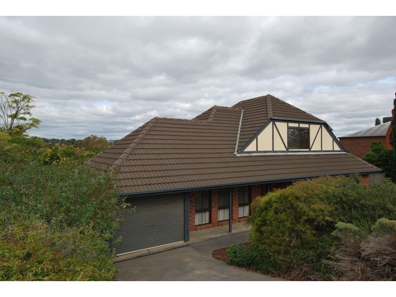 27 De Pledge Court, Wynn Vale SA 5127