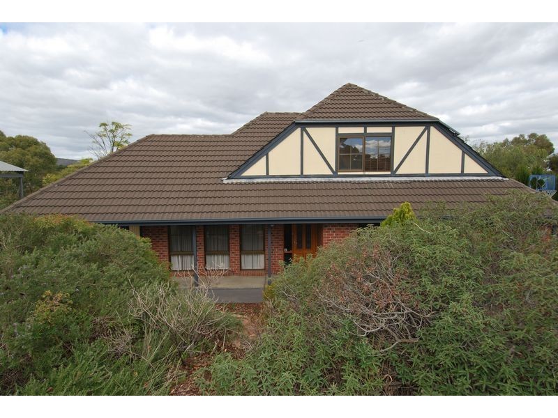 27 De Pledge Court, Wynn Vale SA 5127