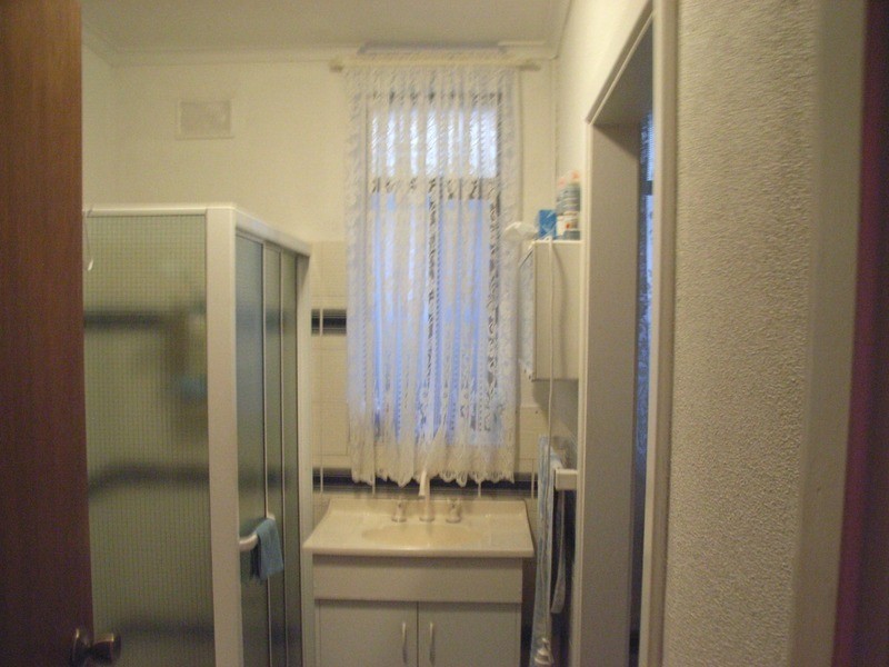 10 Montrose Avenue, Para Hills SA 5096