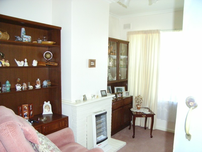 17 Stakes Crescent, Elizabeth Downs SA 5113