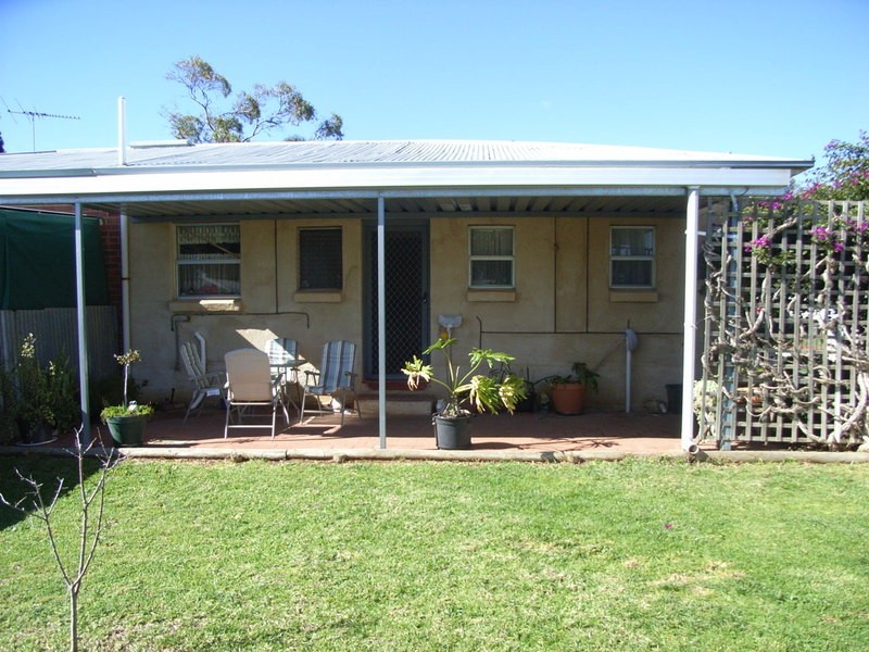 17 Stakes Crescent, Elizabeth Downs SA 5113