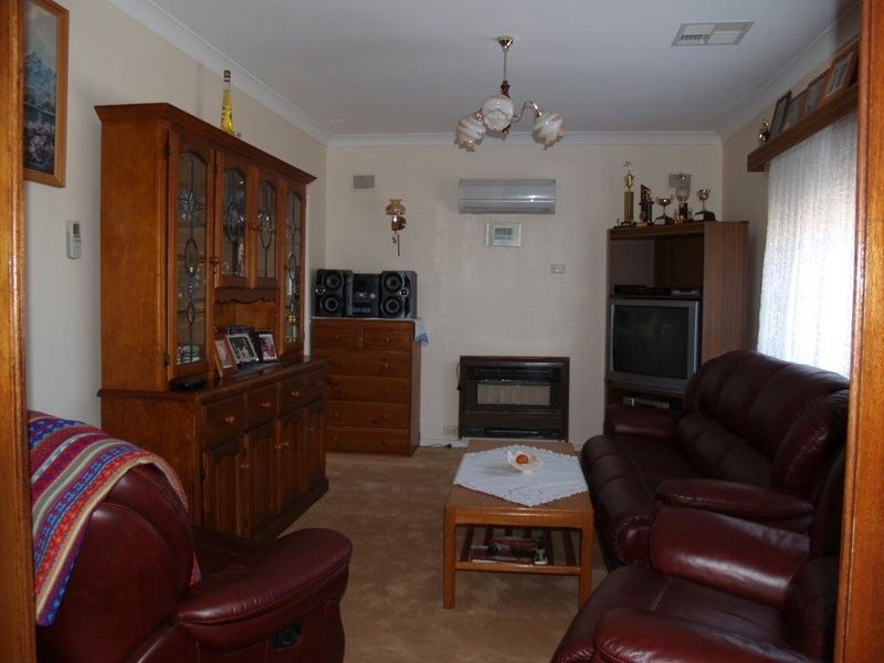 10 Rialto Avenue, Para Hills SA 5096