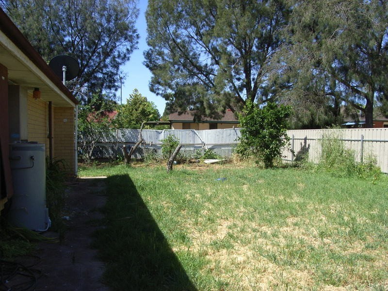 10 Osmond Street, Elizabeth Downs SA 5113