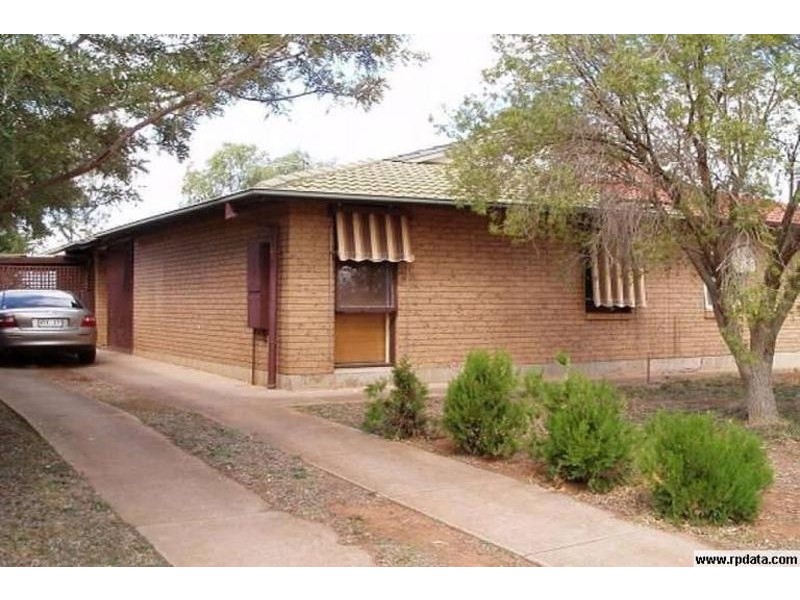 5 Warooka Crescent, Smithfield SA 5114