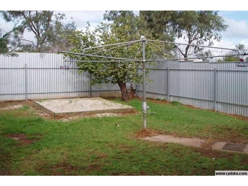 5 Warooka Crescent, Smithfield SA 5114